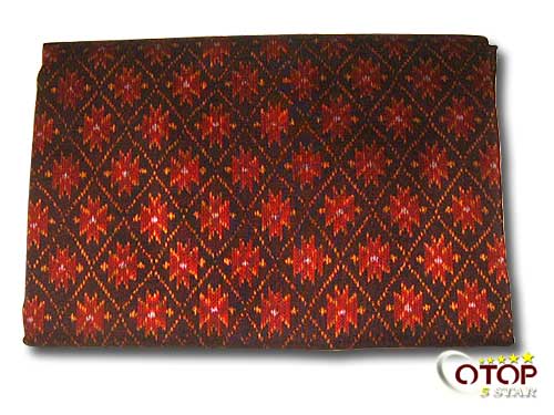 Mudmee Silk Cloth with Khom Fai Raya Pattern — 3