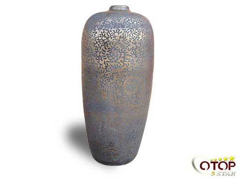 Lacquered Pottery